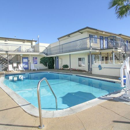 Motel 6 San Diego, Ca Airport Harbor Extérieur photo