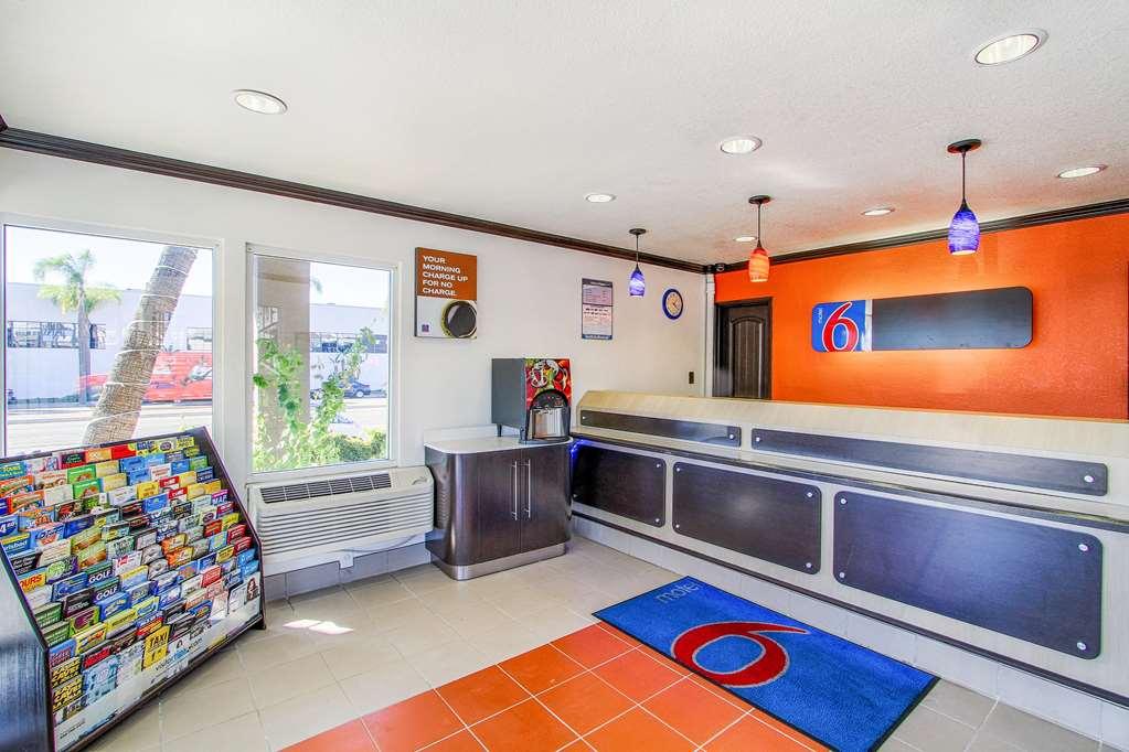 Motel 6 San Diego, Ca Airport Harbor Intérieur photo