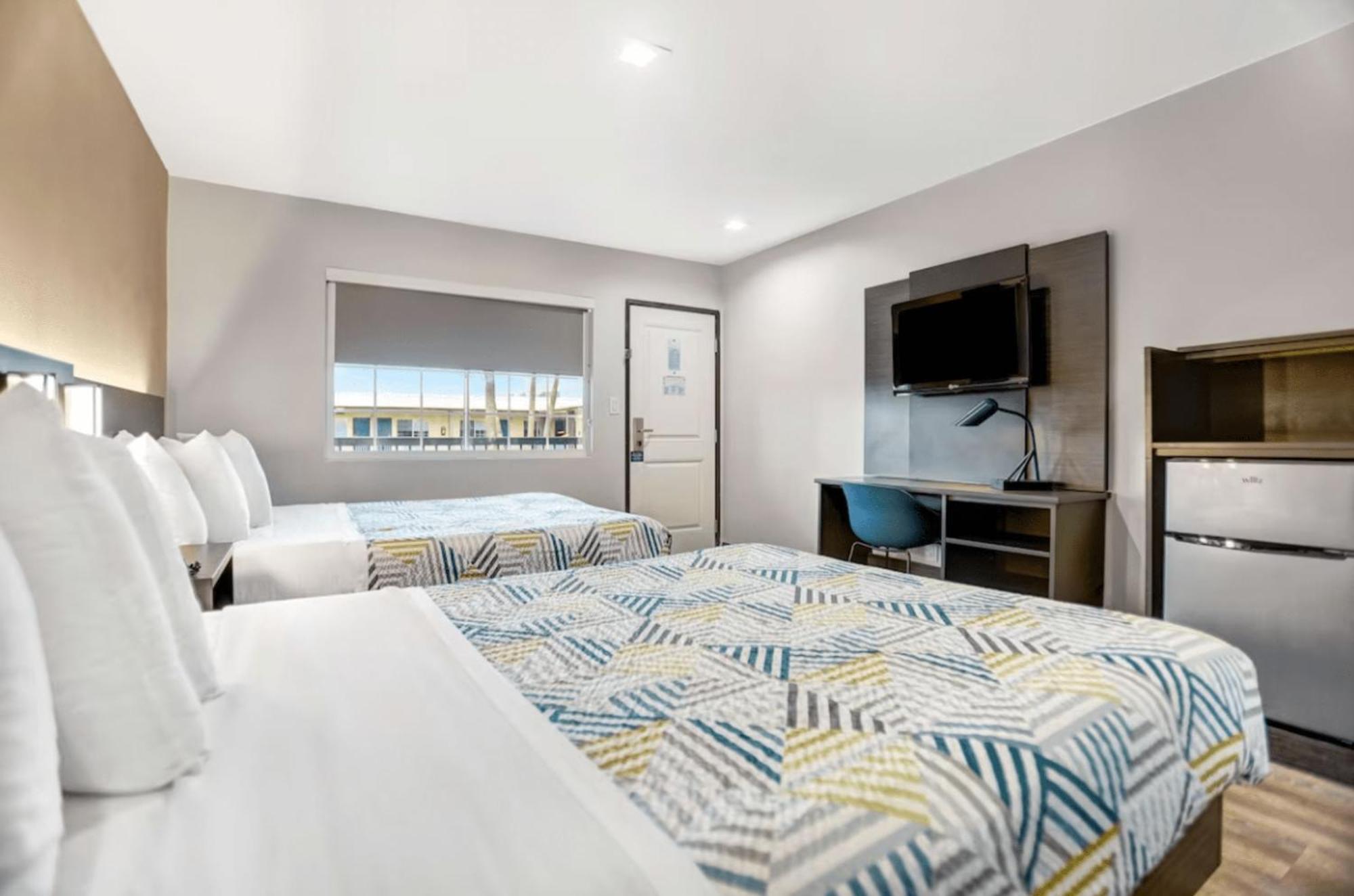 Motel 6 San Diego, Ca Airport Harbor Extérieur photo